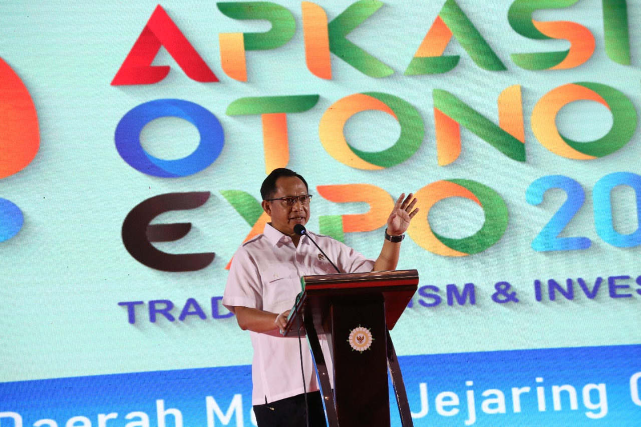 Menteri Dalam Negeri Tito Karnavian saat membuka Apkasi Otonomi Expo 2022