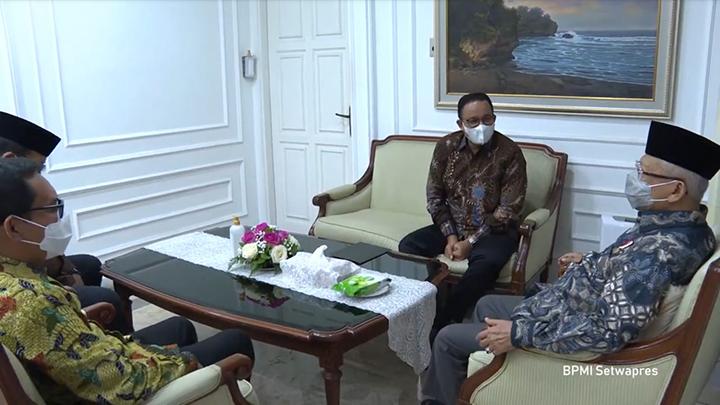 Wapres Ma'ruf Amin ketika bertemj Gubernur DKI Jakarta Anies Baswedan