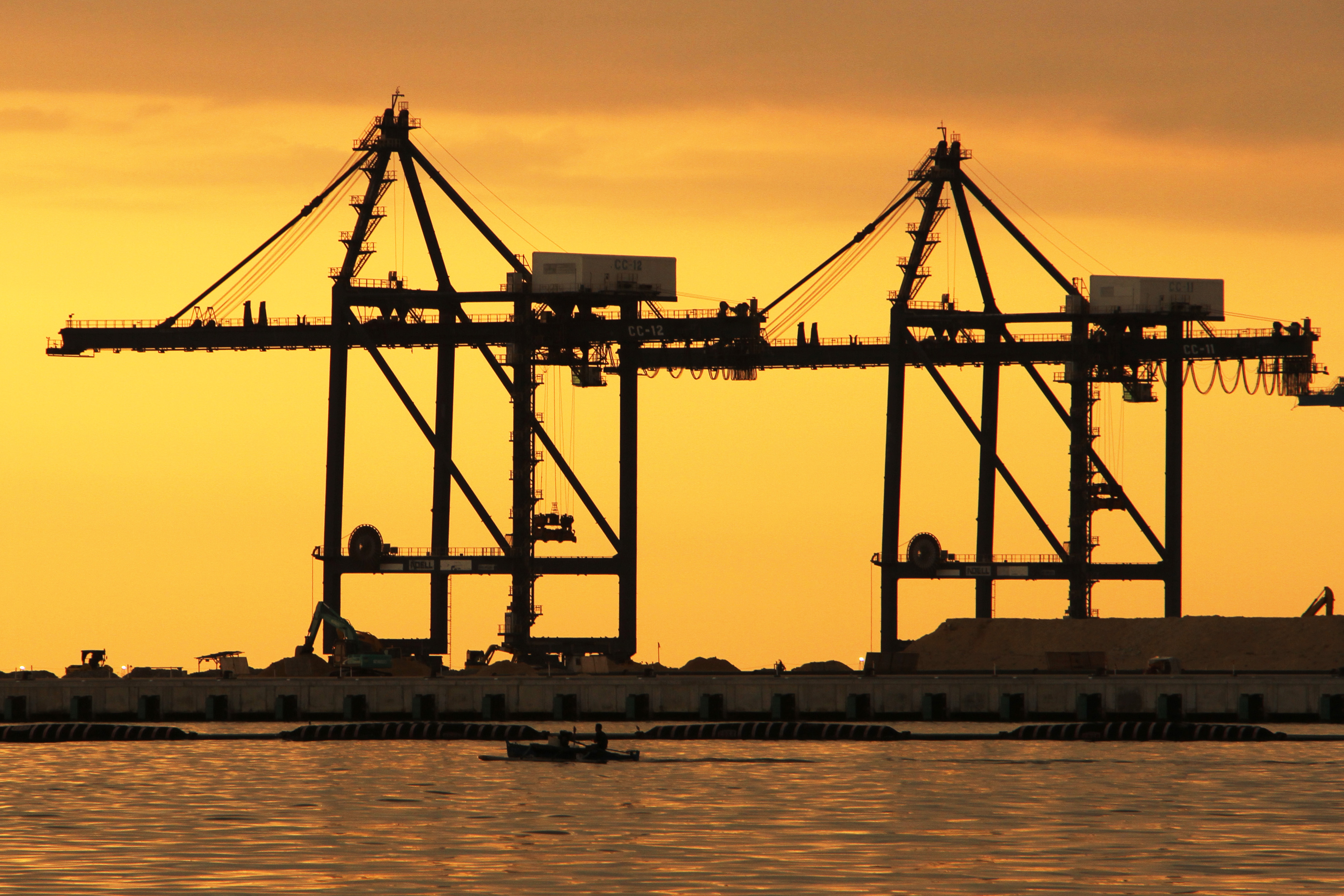 Potret pembangunan Makassar New Port (MNP) yang merupakan salah satu Proyek Strategis Nasional (PSN).