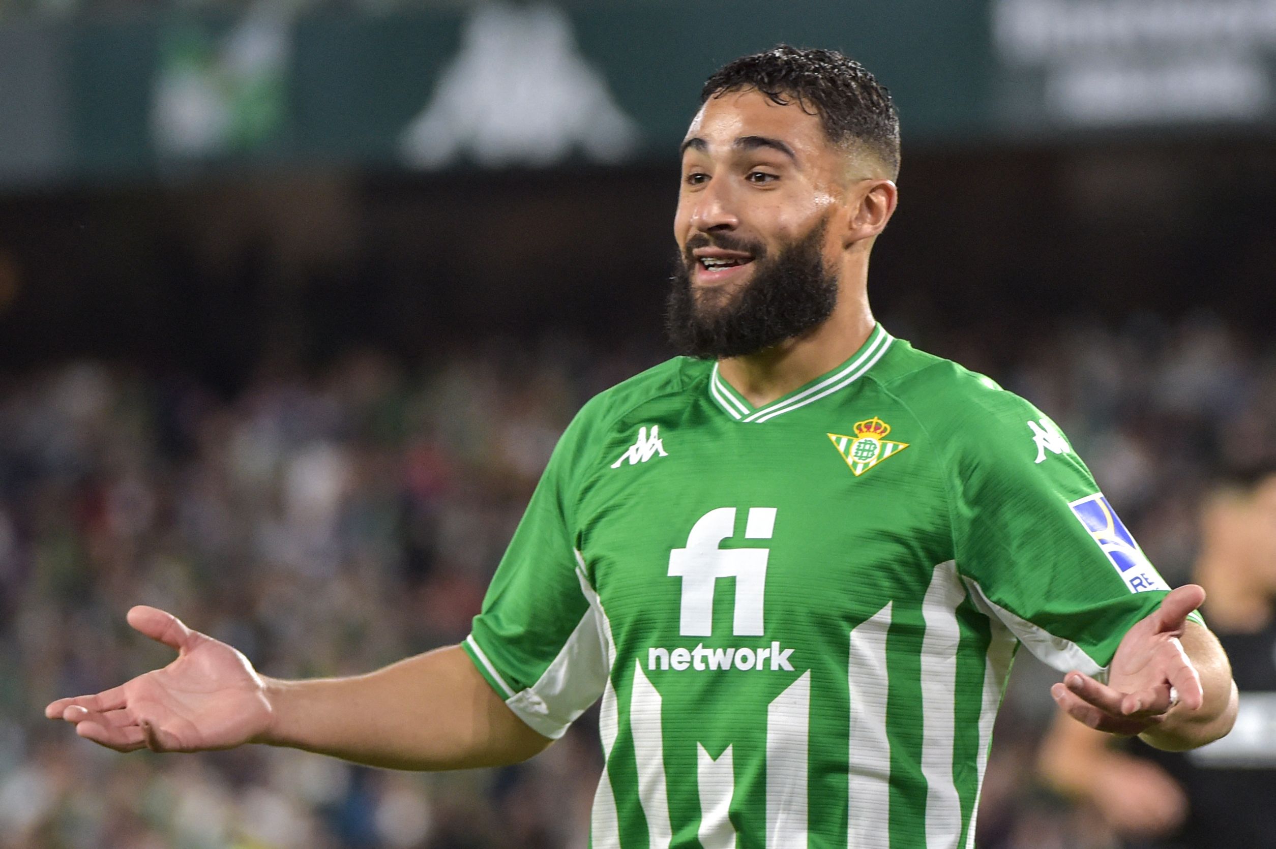Gelandang Real Betis, Nabil Fekir jadi incaran Barcelona.