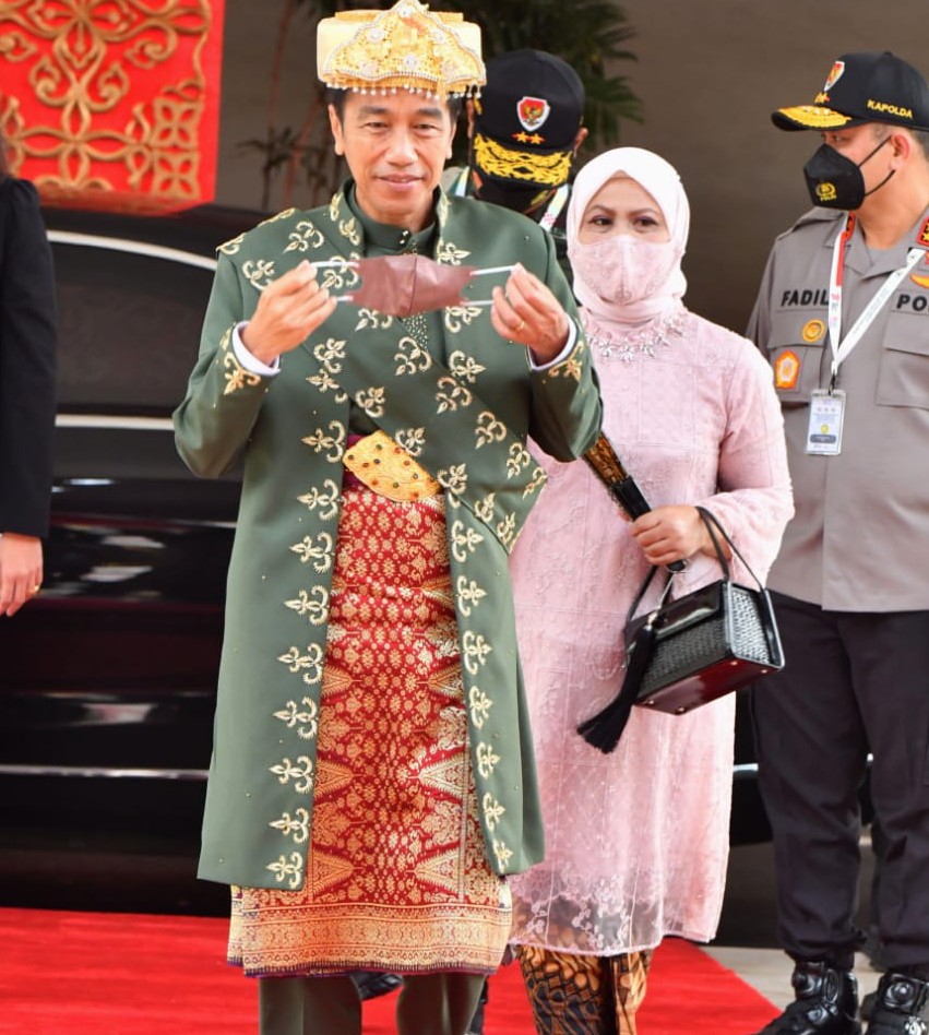 Presiden Joko Widodo dan Ibu Negara Iriana Jokowi