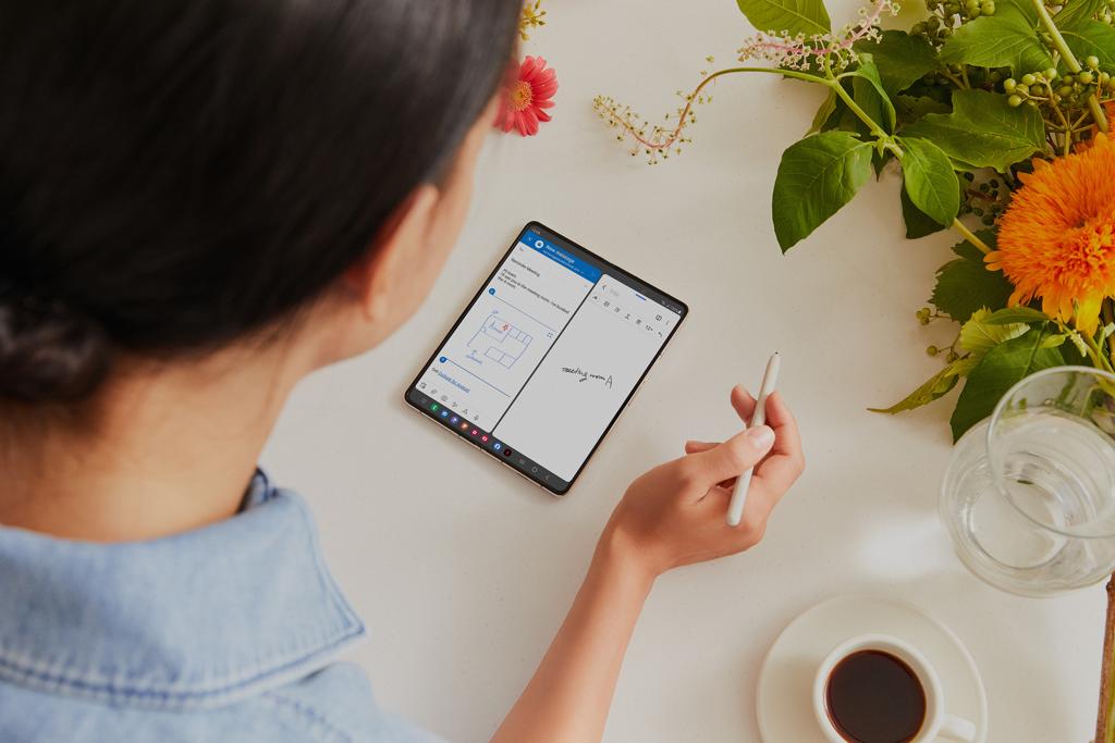 Kini Smartphone Miliki Fungsi Seperti Personal Computer 