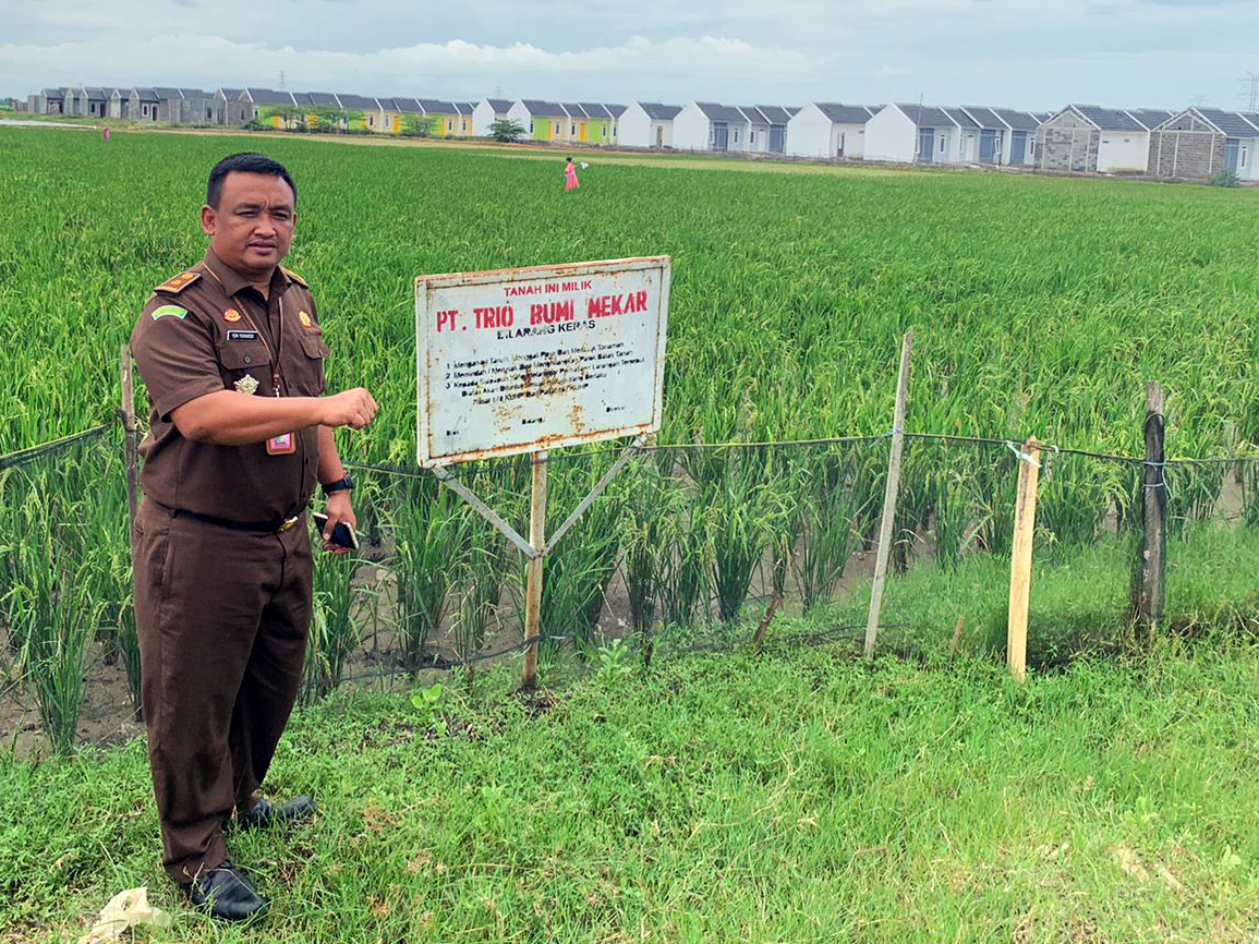 Sset tanah milik terpidana Benny Tjokrosaputro sekitar 1 juta meter persegi yang telah disita Kejaksaan Agung.