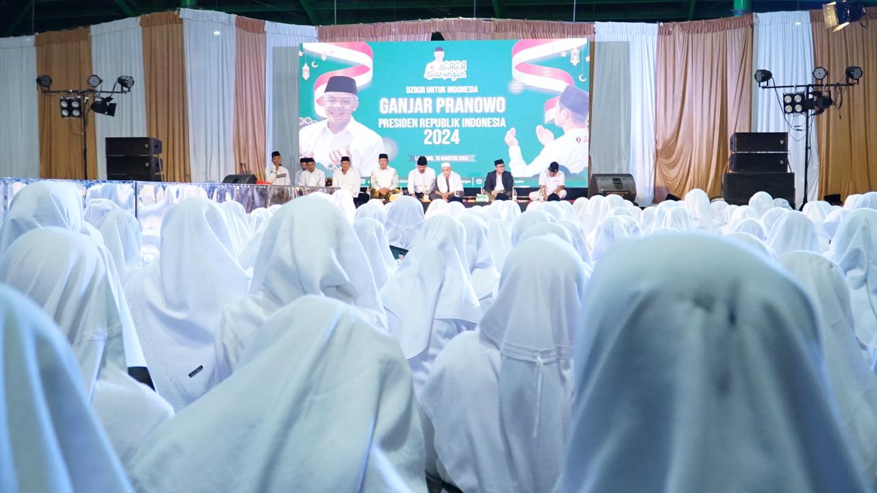 Kegiatan dzikir akbar yang diadakan Sahabat Ganjar di Lampung Tengah.