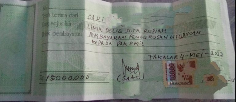 Kuitansi tanda terima pembayaran dari petugas Lapas Takalar, Sulsel.