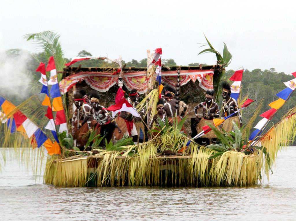 Keakwa, destinasi wisata di pesisir Timika,  menghelat festival untuk menyambut HUT ke-77 RI. 