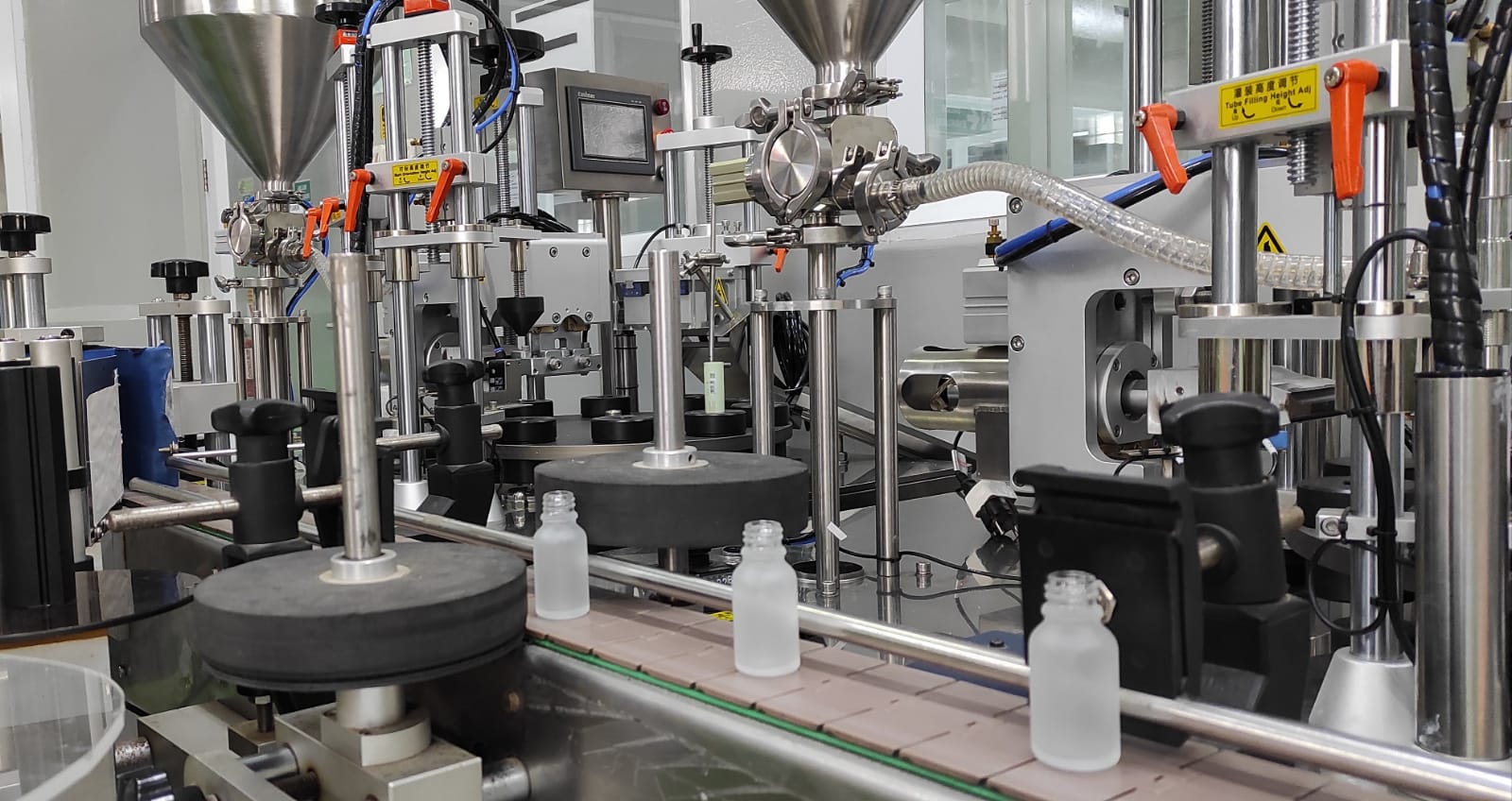 Mesin baru untuk efisiensi waktu PT Neo Kosmetika Industri.