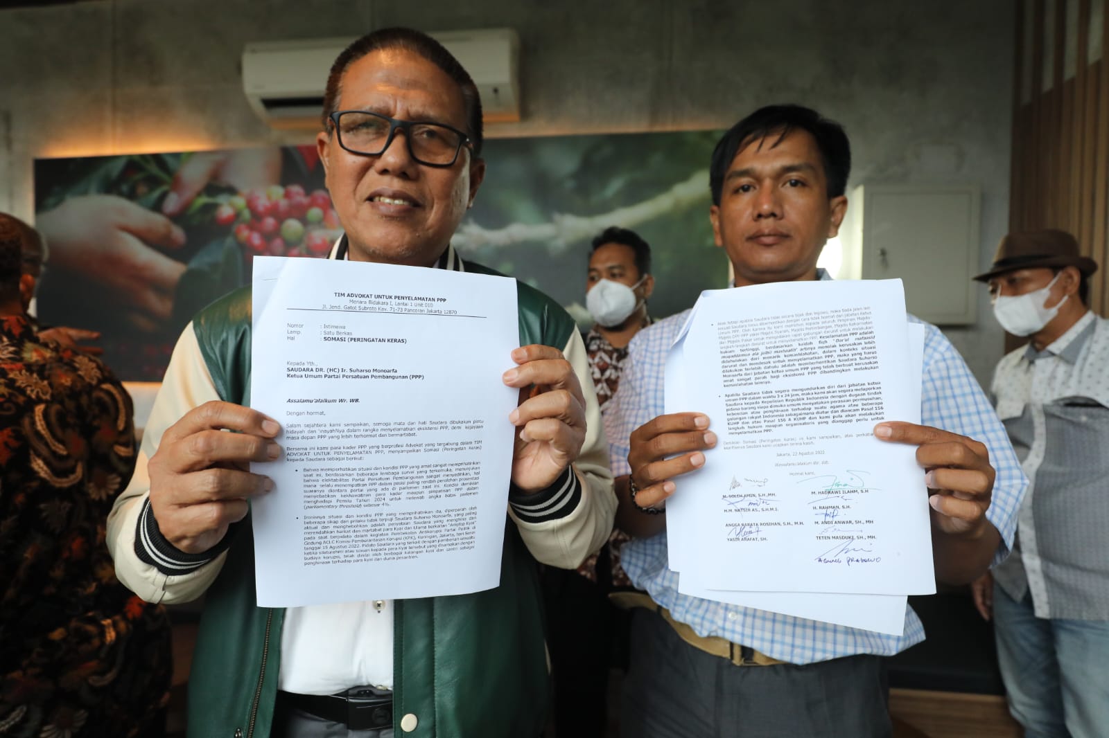 Tim Advokat untuk Penyelamatan PPP menyampaikan somasi atau peringatan keras kepada Ketua Umum Suharso Monoarfa.