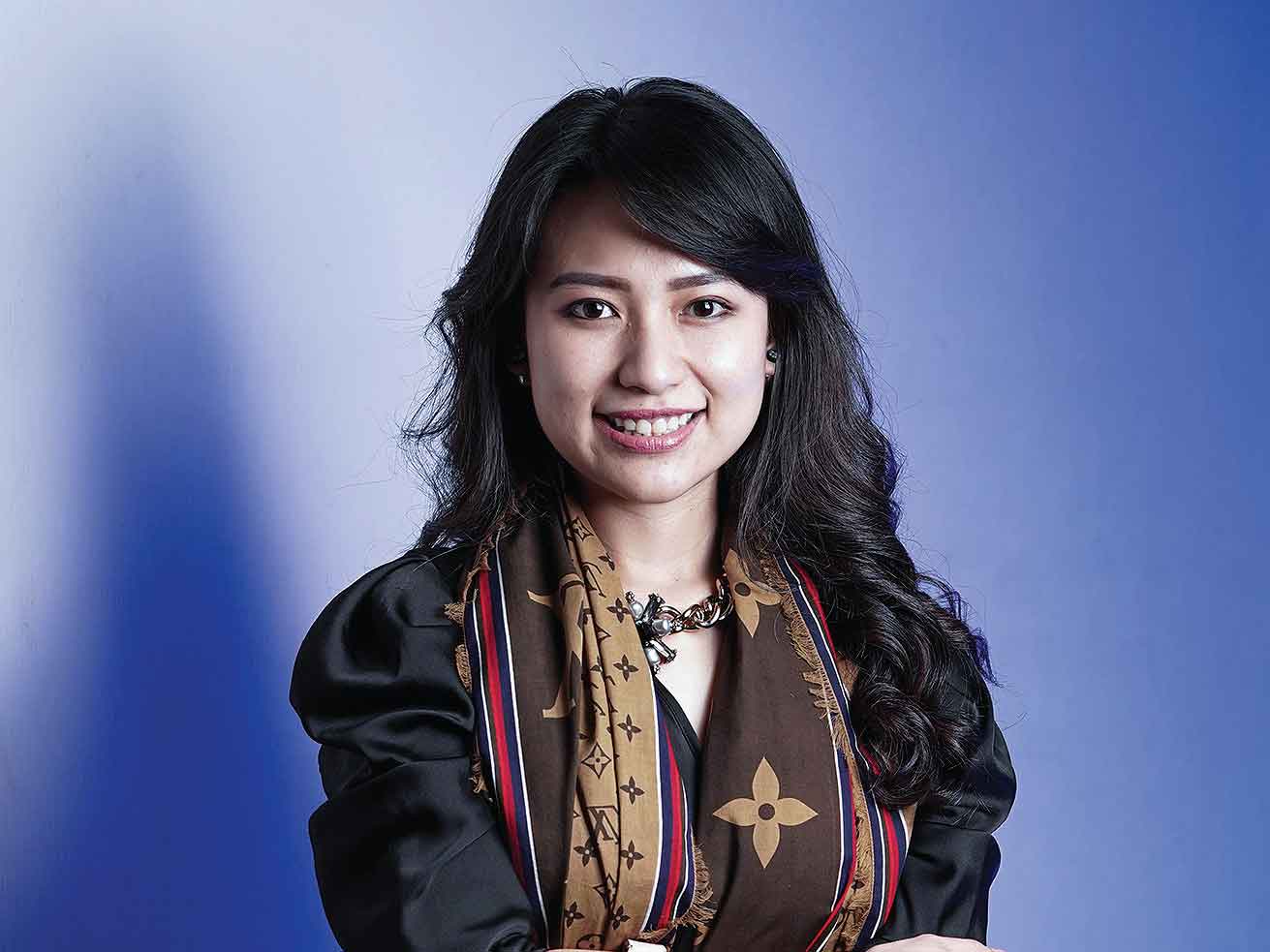  Risa Santoso: Dobrakan Rektor Termuda