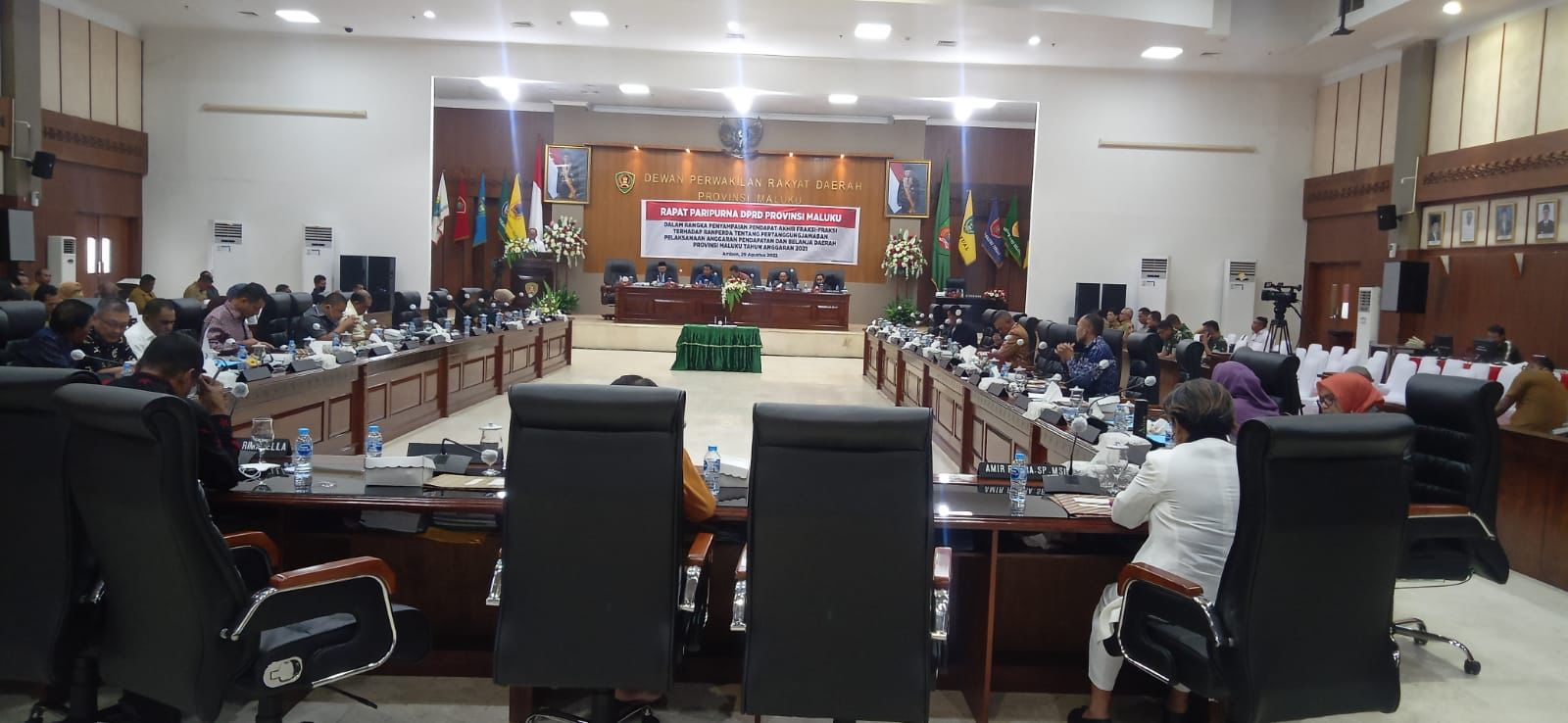 Rapat Paripurna tentang pengesahan Ranperda Laporan Pertanggungjawaban APBD 2021