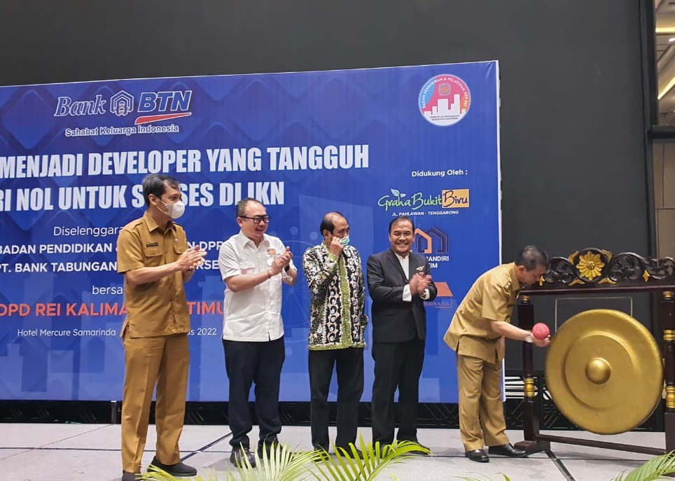 Pembukaan Diklat DPD REI Kaltim oleh Wagub Kaltim Hadi Mulyadi. 