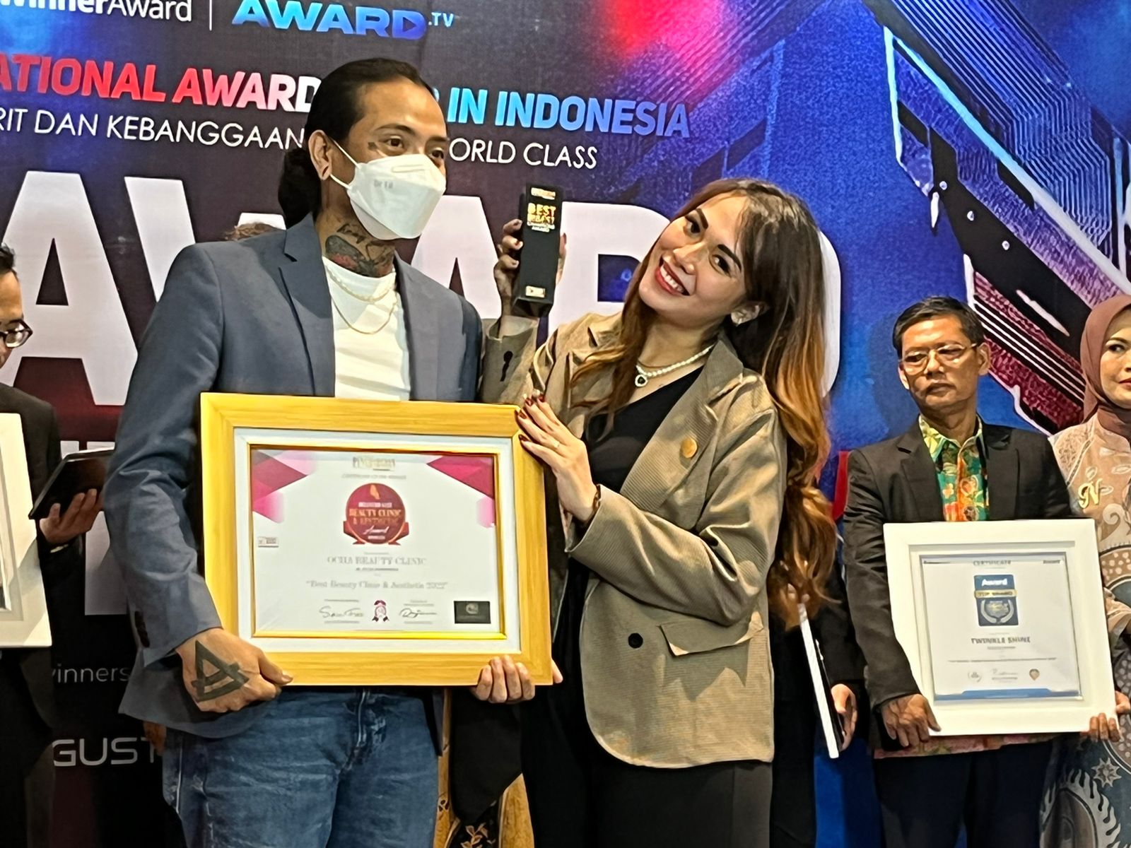 Penghargaan IBBCA Award untuk Ocha Beauty Clinic