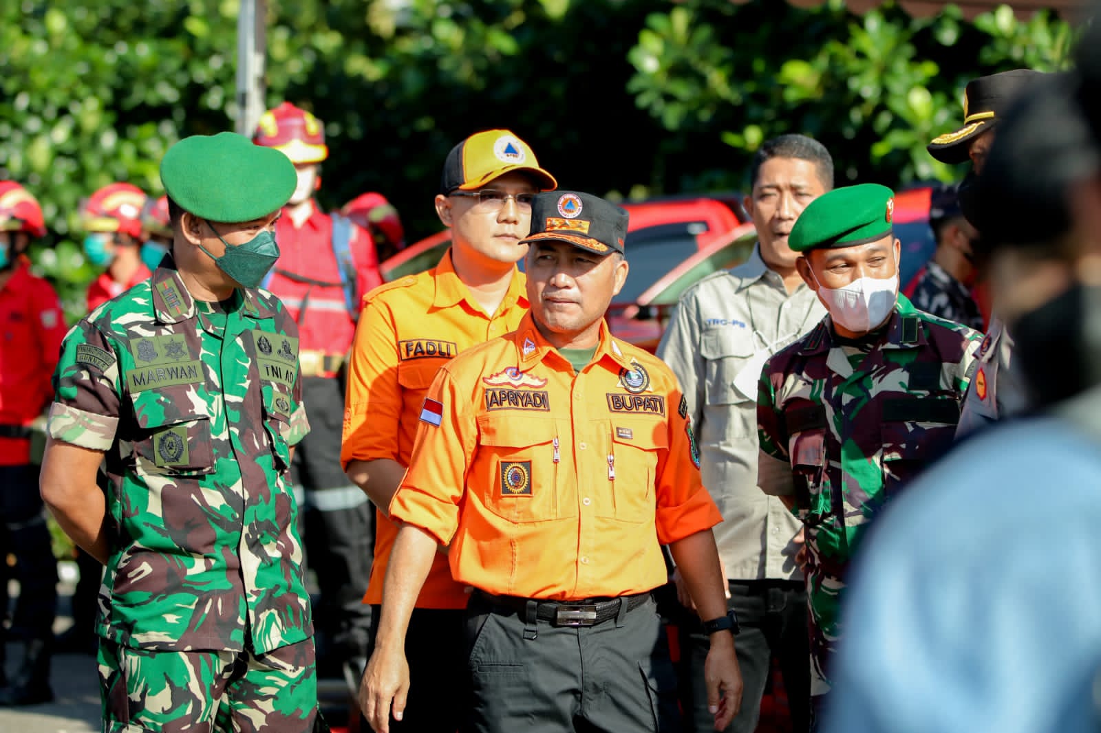 Penjabat Bupati Muba, Apriyadi (tengah).