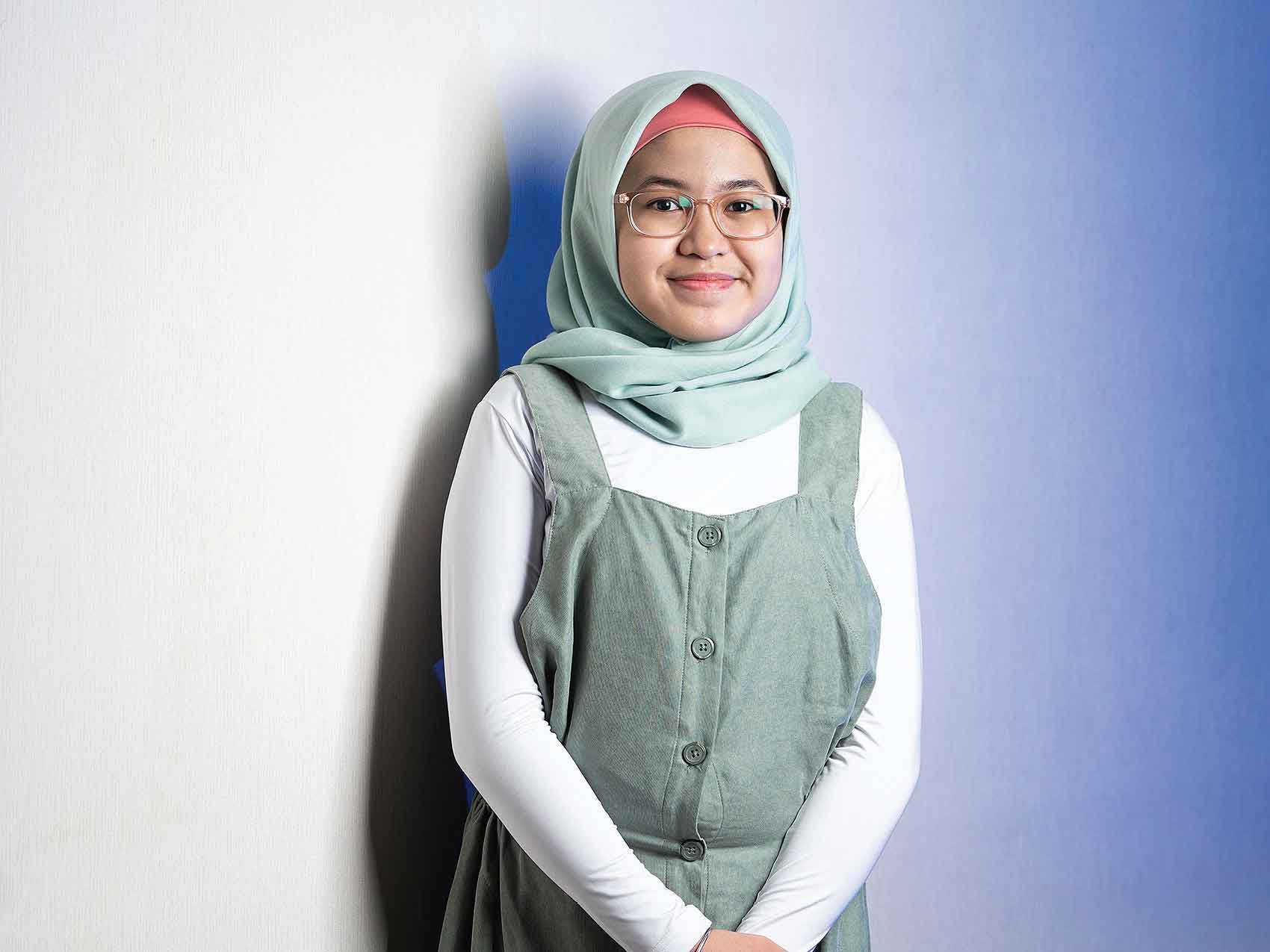 Cleona Einar Maulidiva : Jawara Sains di Usia Belia