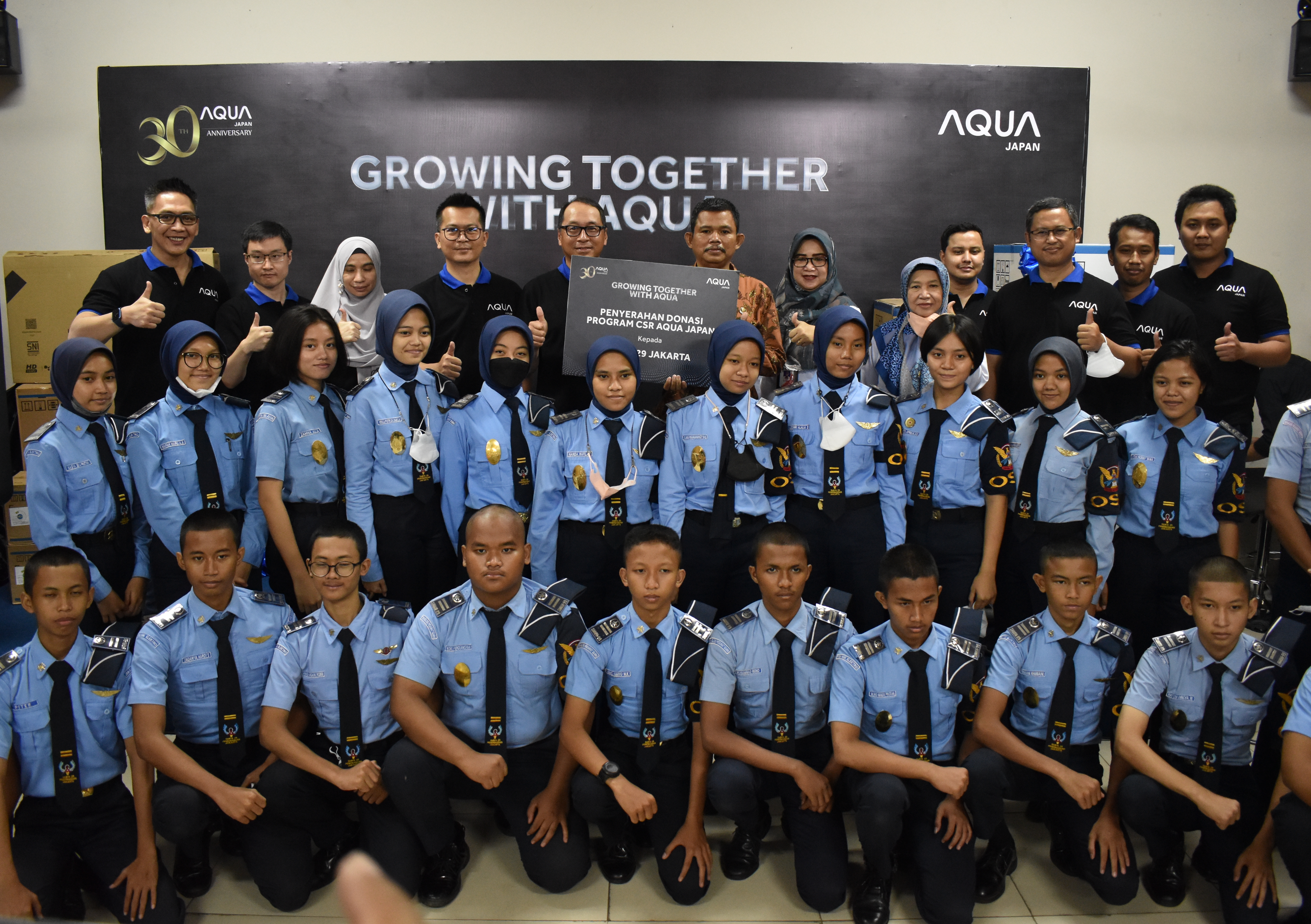 Kelas Inspirasi AQUA Japan di SMKN 29 Penerbangan Jakarta