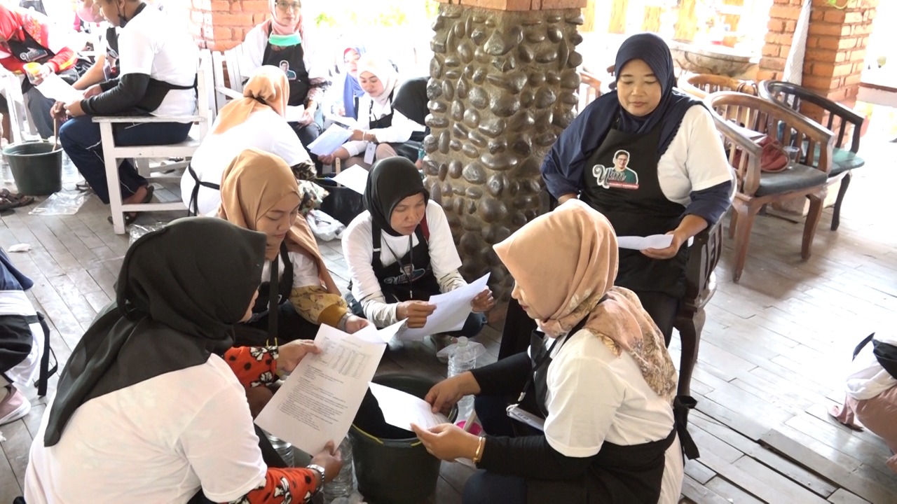 Cipta Lapangan Kerja di Ponorogo, Relawan Sandi Gelar Pelatihan Sabun Cuci