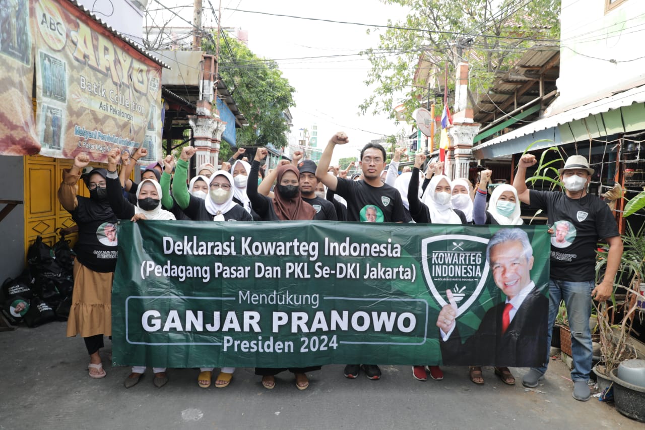 Kowarteg Indonesia bersama dengan Pedagang Kaki Lima (PKL) dan pedagang pasar se-DKI Jakarta, menyatakan dukungan untuk Ganjar Pranowo.