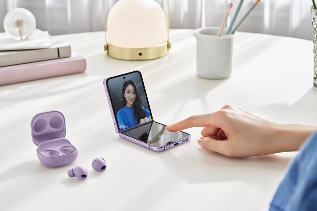 Smartphone Layar Lebar Bantu Tingkatkan Produktivitas