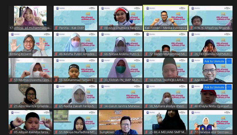 Suasana pelatihan daring Reporter Cilik Media Indonesia 2022, Rabu (10/8).