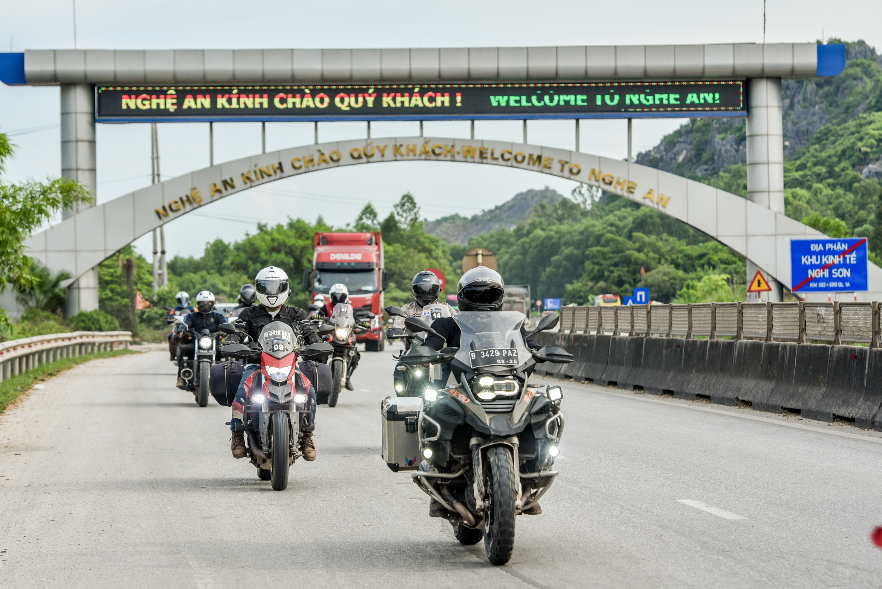 Sebanyak 25 biker peserta Wonderful Indonesia Motorbike Touring 2022 saat tiba di Nghe An Vietnam, 2 Agustus lalu.