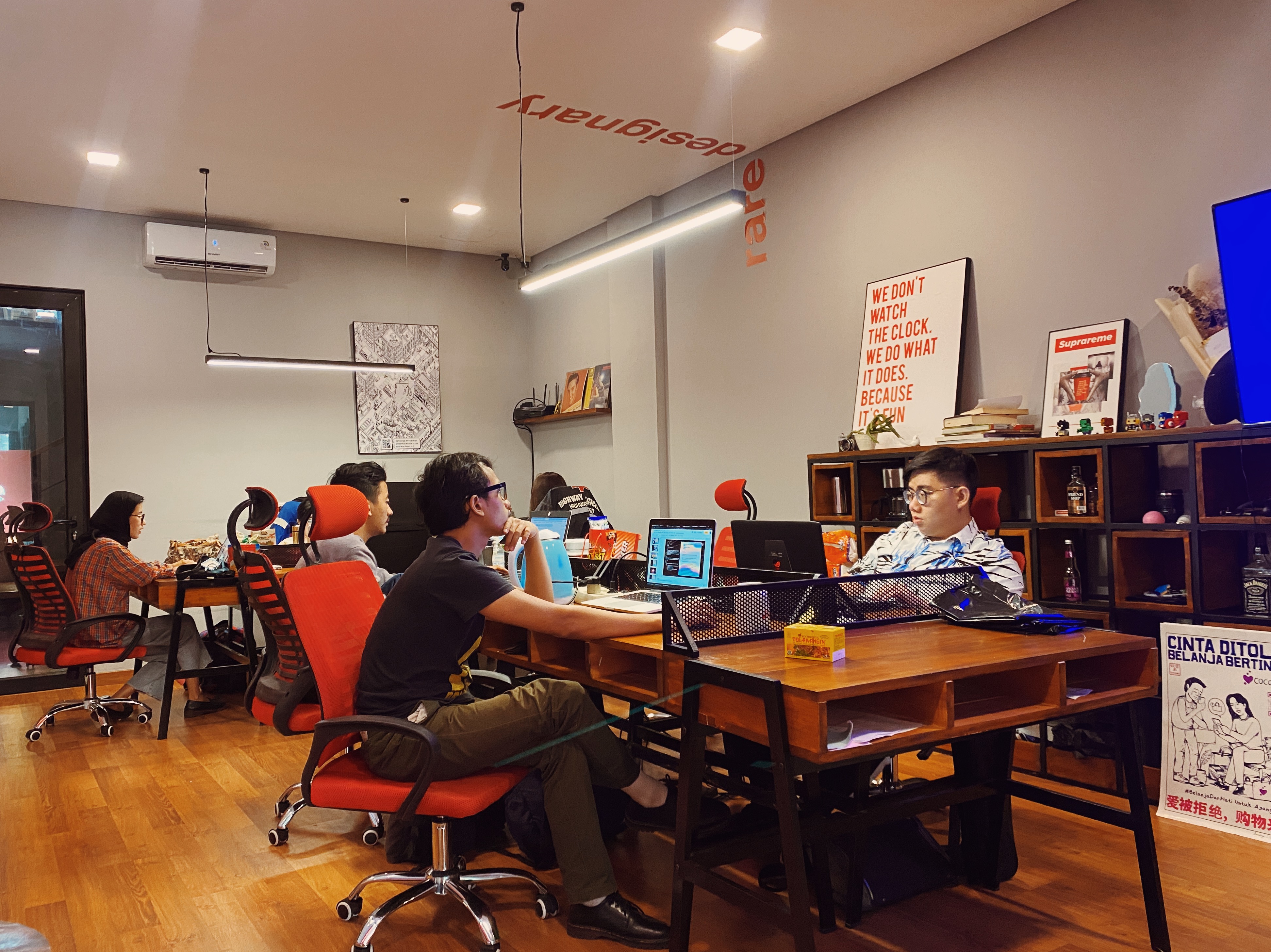 Ilustrasi SDM Digital Creative