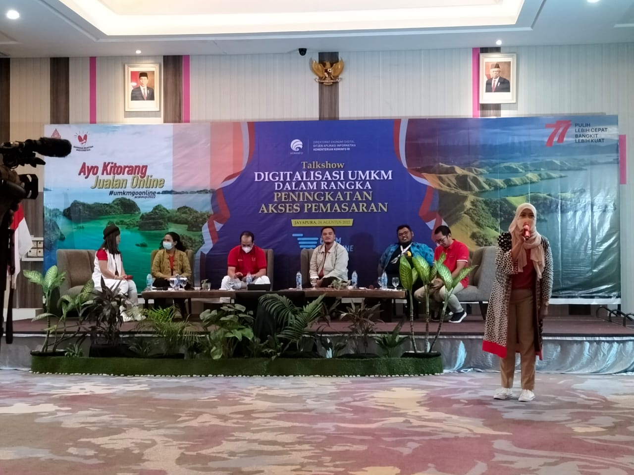 Talkshow Usaha Mikro Kecil Menengah (UMKM) Go Online, kegiatan berlangsung di Hotel Mercure, Jayapura, Selasa (16/8).