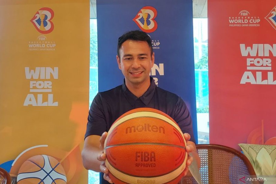 Raffi Ahmad saat diperkenalkan sebagai duta Kejuaraan Dunia Bola Basket