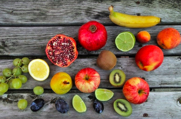 Ilustrasi buah-buahan