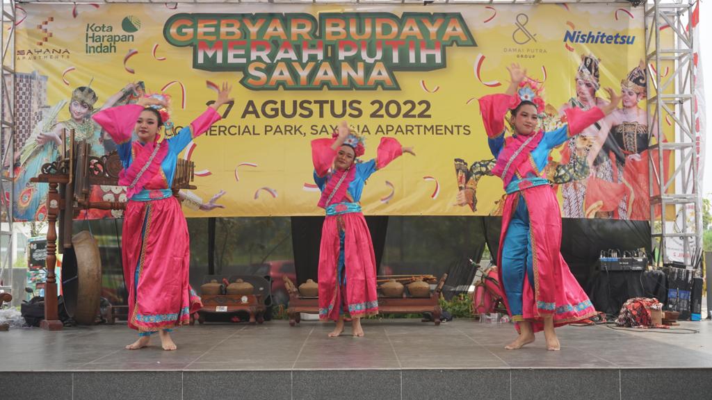 Festival Tari Budaya Nusantara yang digelar perusahaan properti Damai Putra Group.
