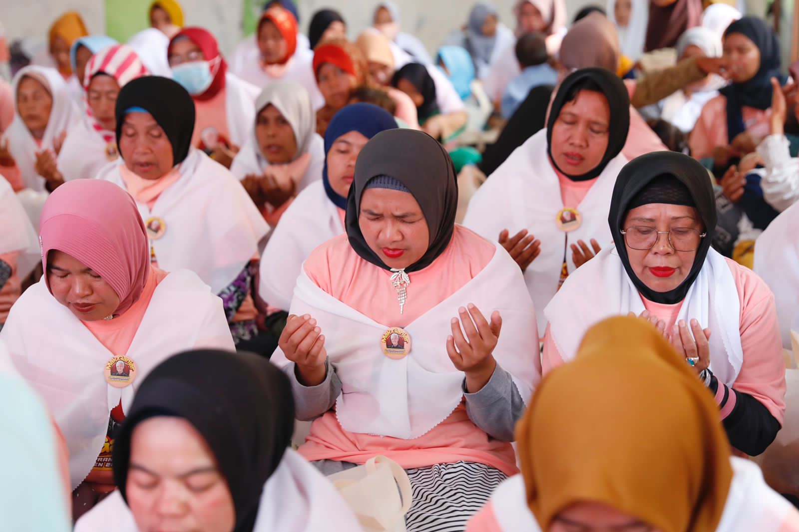 Komunitas Mak Ganjar Garut Berdoa Memohon Kemajuan Bangsa