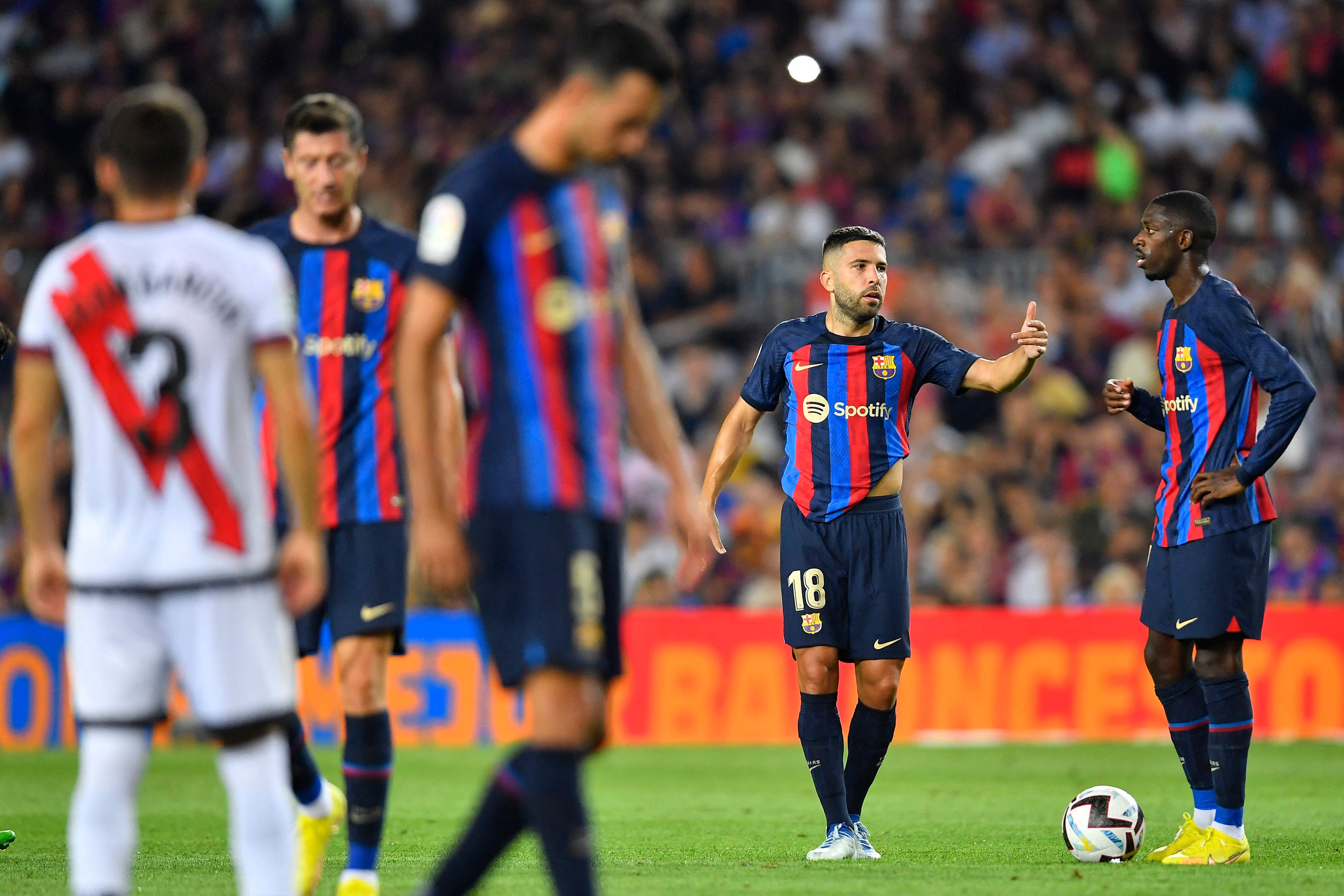 Laga La Liga antara Barcelona dan Rayo Vallecano