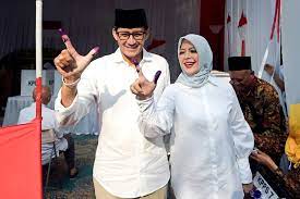 Sandiaga Uno dan istri, Nur Asia Uno.  