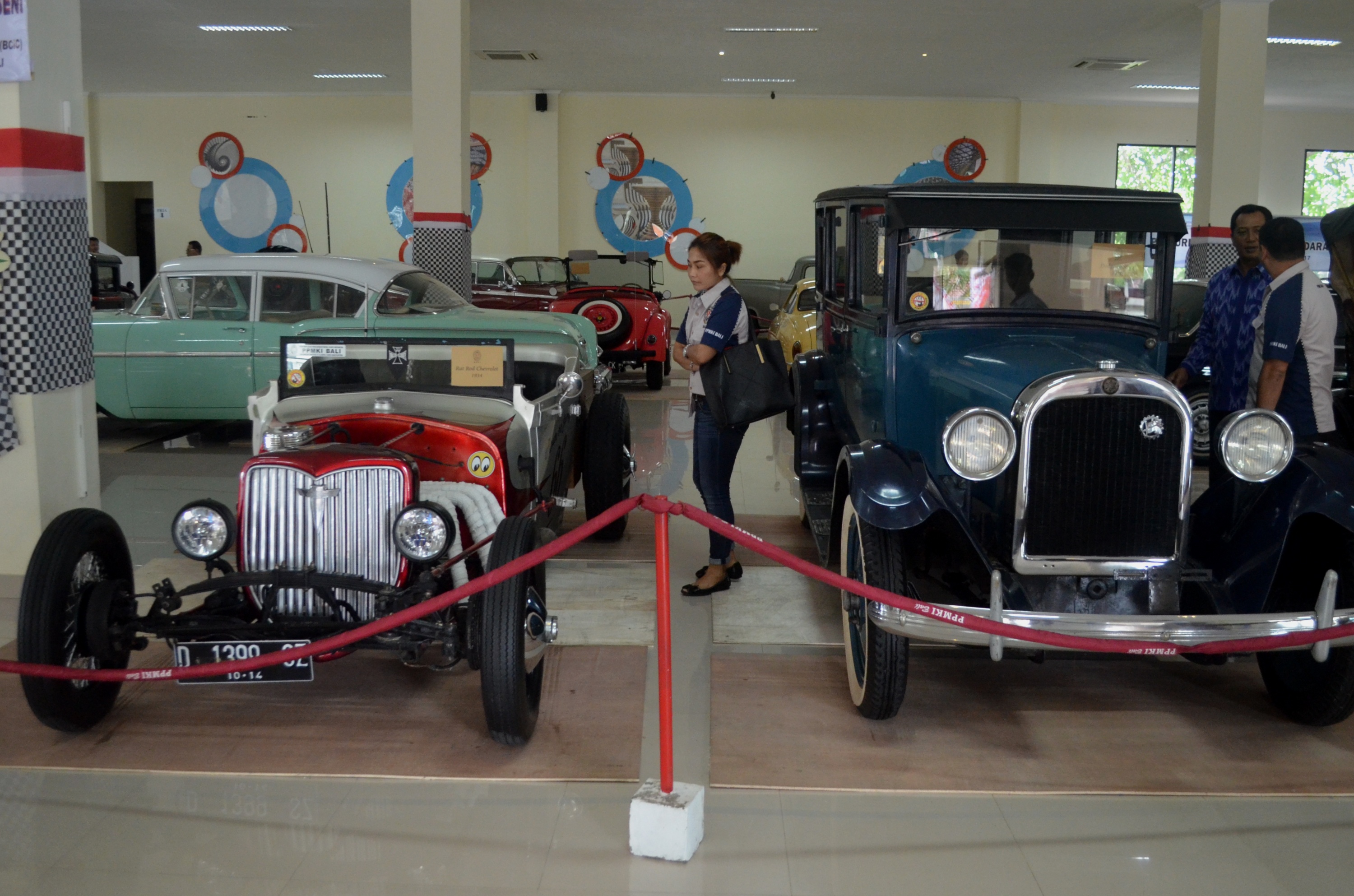 ilustrasi mobil antik