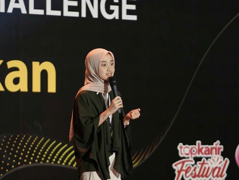 CEO Hear Me Atalia Mutiara Laksmi.