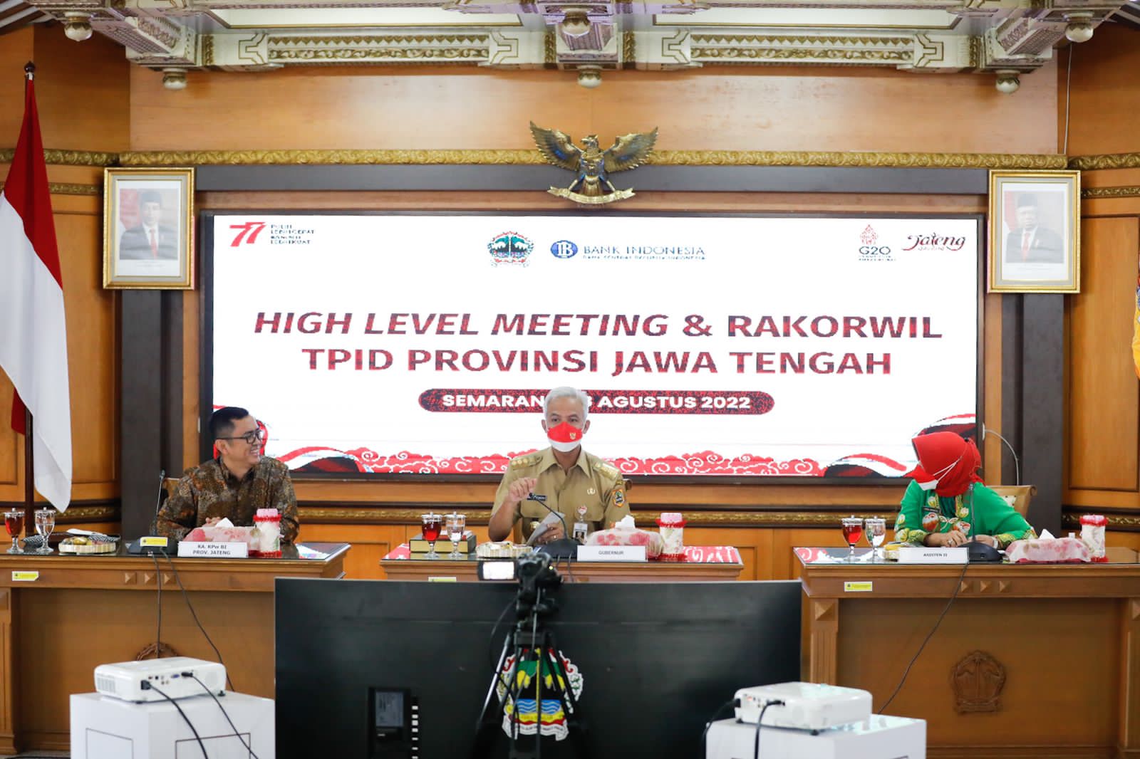 Gubernur Ganjar Pranowo meluncurkan aplikasi Sistem Informasi Harga dan Produksi Komoditi (SiHaTi) generasi ke-4, untuk mengendalikan inflas