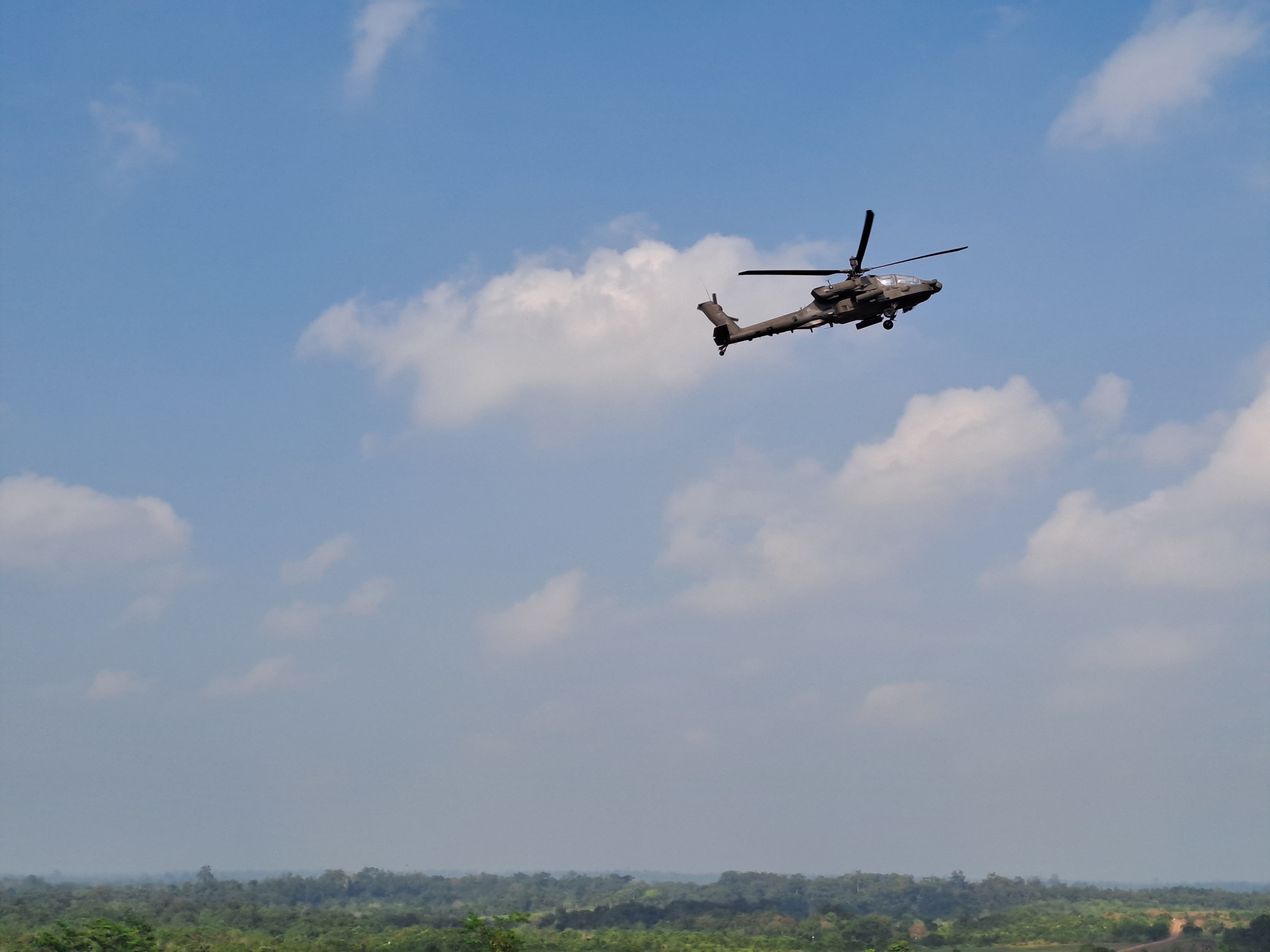 Salah satu alutsista yang sedang bermanuver dan menembakkan munisi di lokasi pelaksanaan latihan puncak Super Garuda Shield di Puslatpur Kod