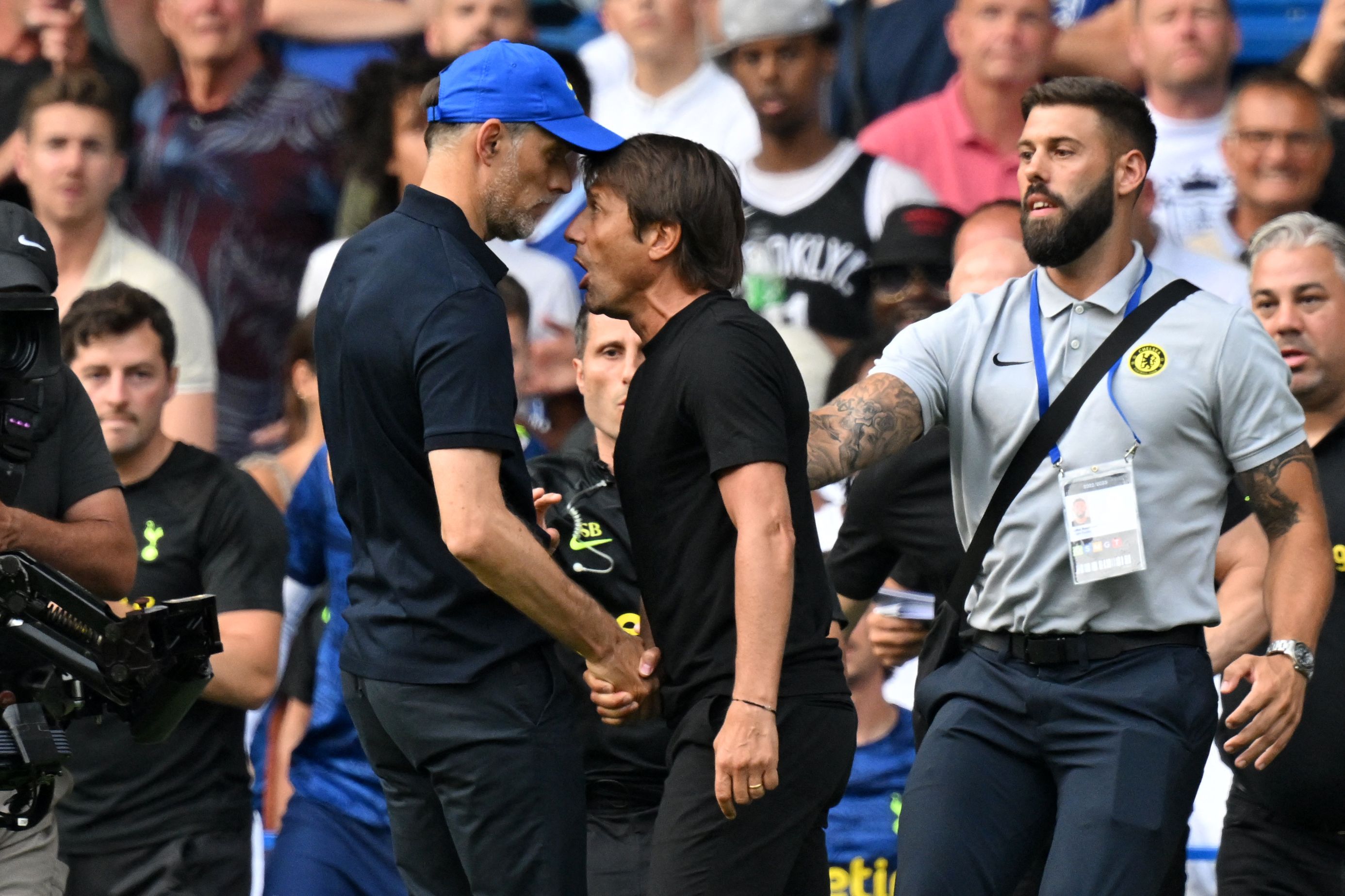 Manajer Chelsea Thomas Tuchel dan pelatih Spurs Antonio Conte berselisih di akhir laga Liga Primer Inggris di Stamford Brodge.