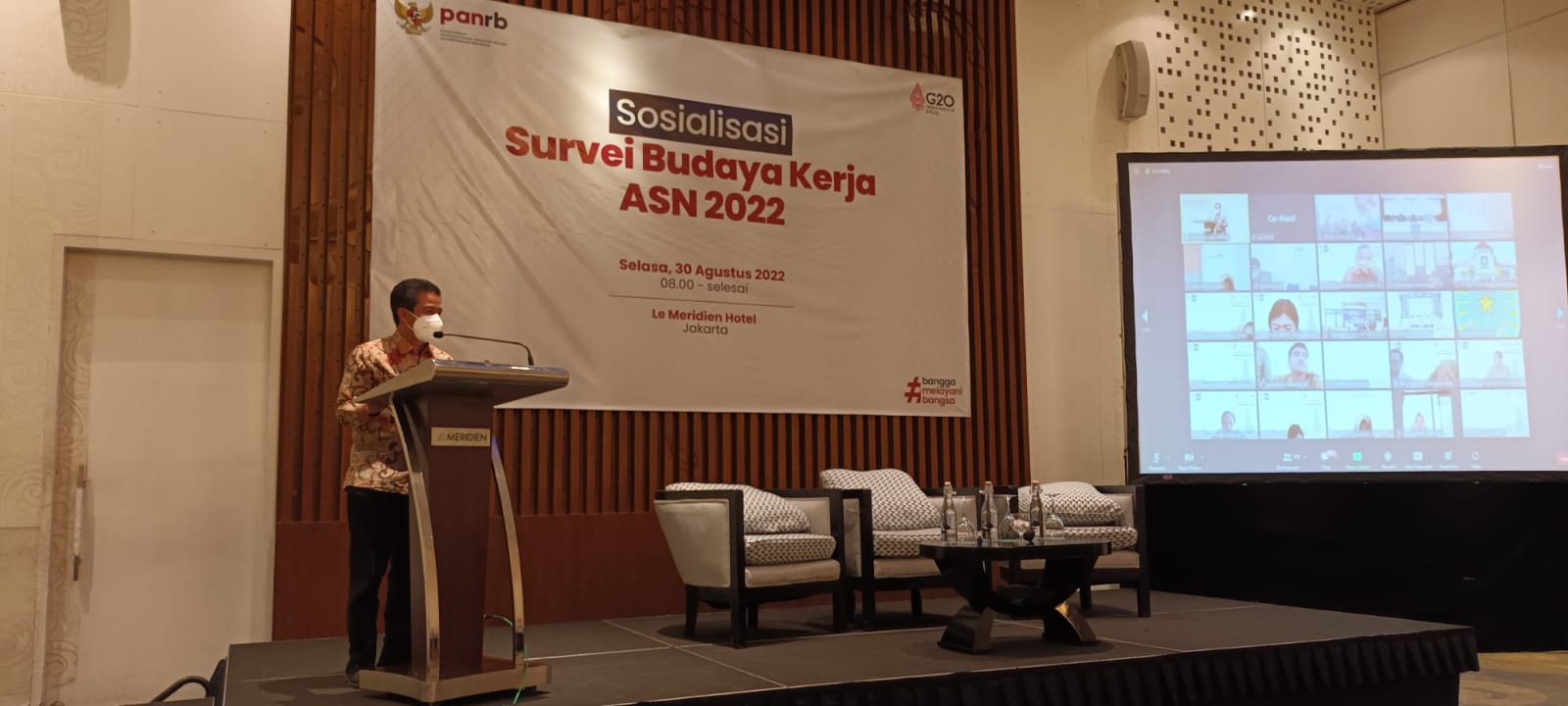 Deputi SDM KemenPAN-RB, Alex Denni saat memberikan sambutan pada kegiatan Sosialisasai Survei Budaya Kerja ASN