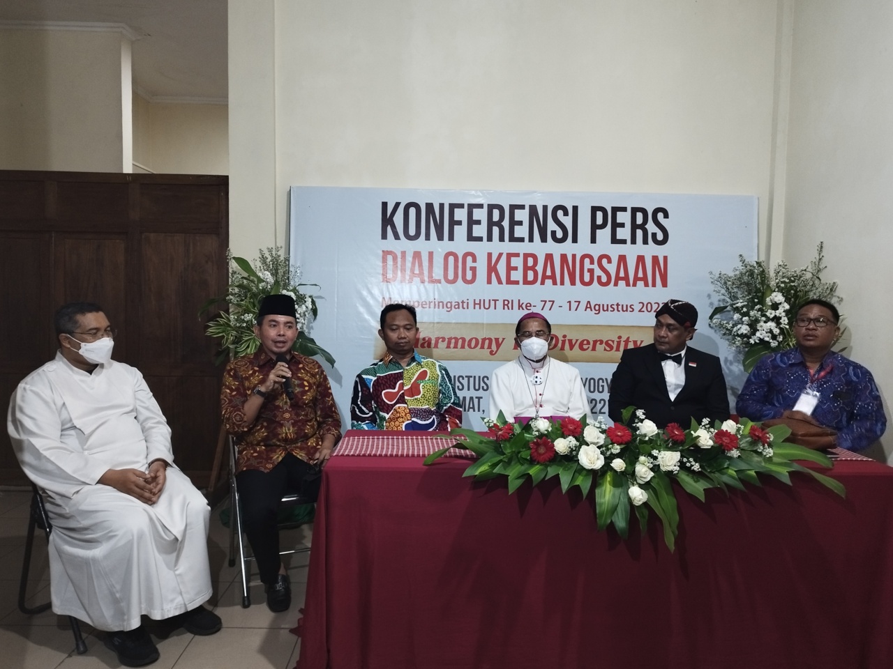 Sejumlah tokoh agama di Yogyakarta sepakat menguatkan persatuan dalam keberagaman