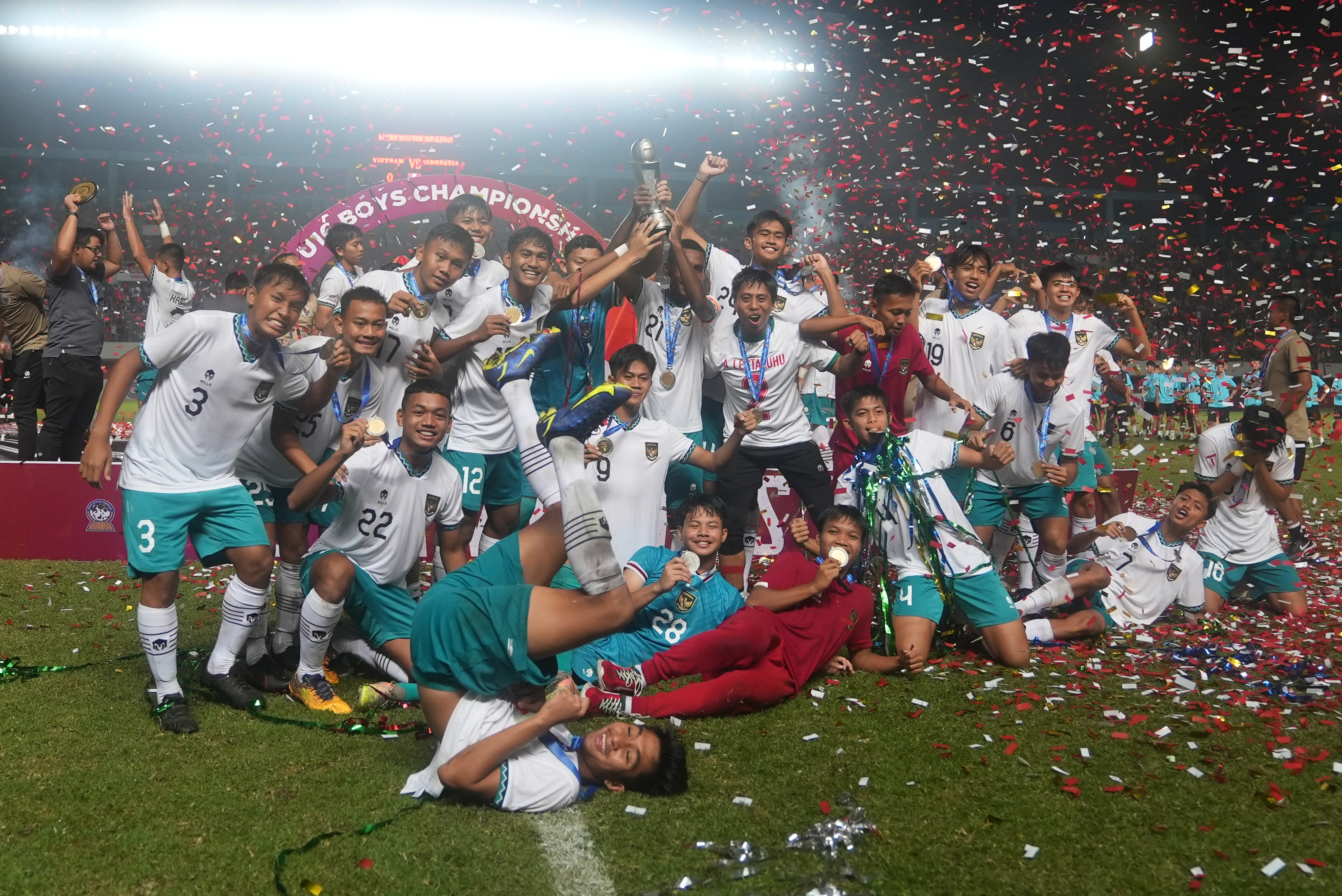 Selebrasi kemenangan Tim U-16 Indonesia di Stadion Maguwoharjo, Sleman, DI Yogyakarta, Jumat (12/8) malam.