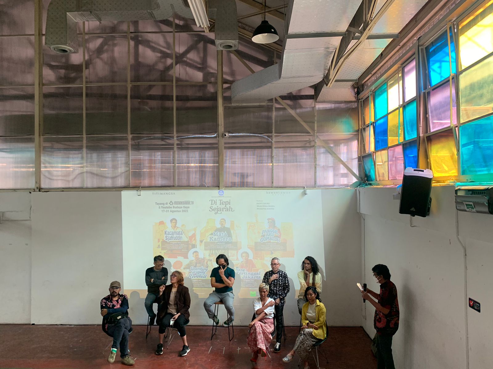 Suasana konferensi pers Di Tepi Sejarah musim kedua, di Jakarta, Senin (15/8).