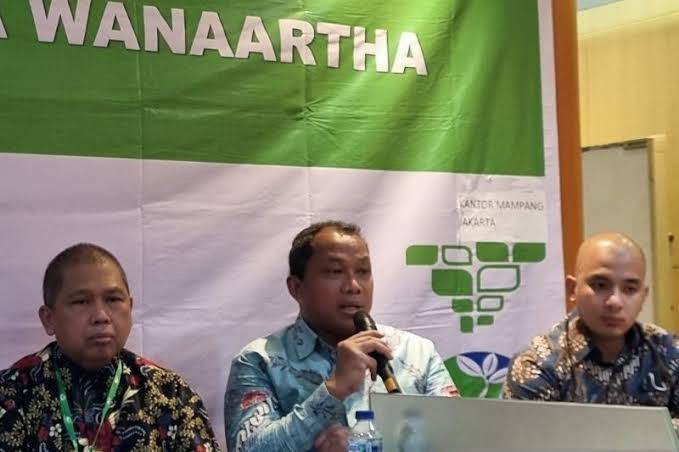 Presiden Direktur WanaArtha Life Adi Yulistianto