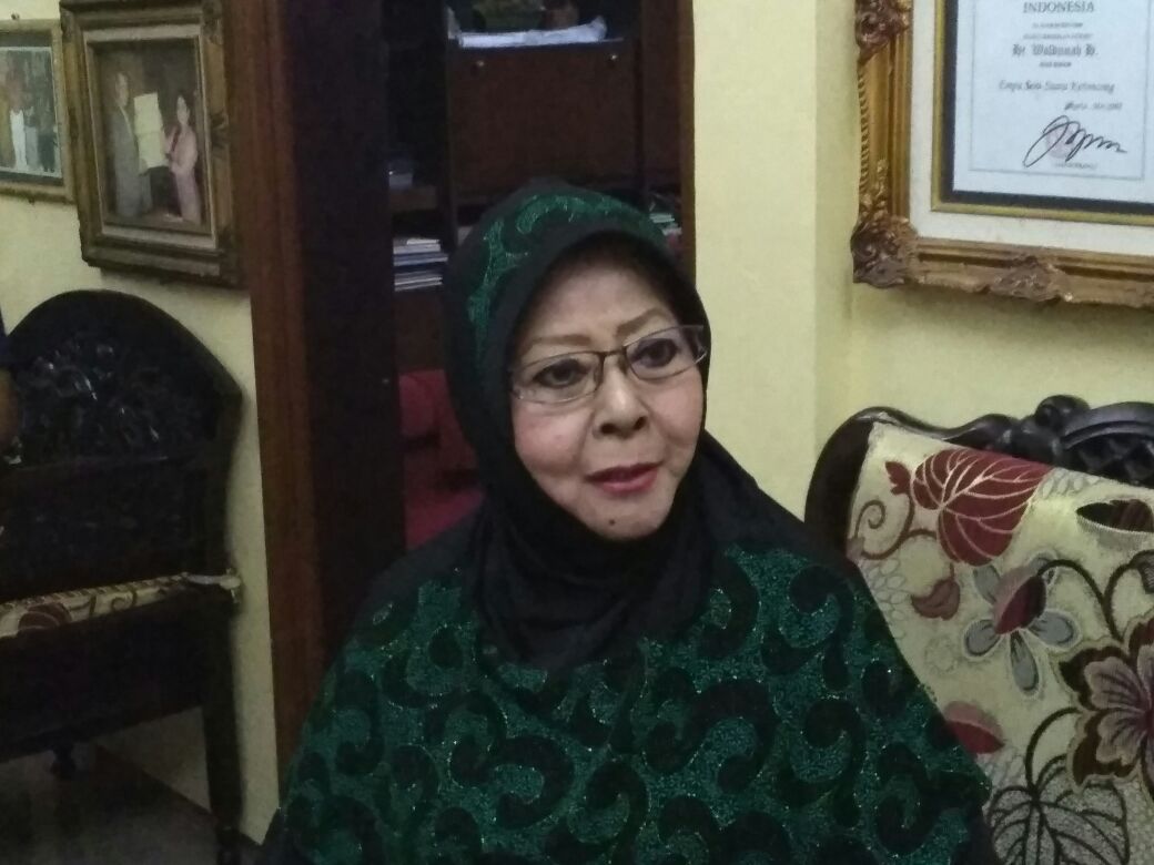  Legenda keroncong Solo Waldjinah