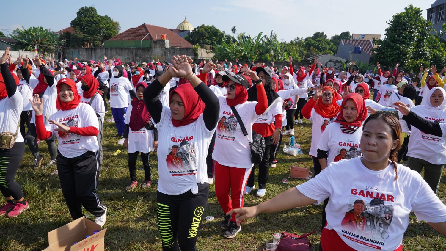 Kegiatan senam sehat yang digelar Sahabat Ganjar di Depok.