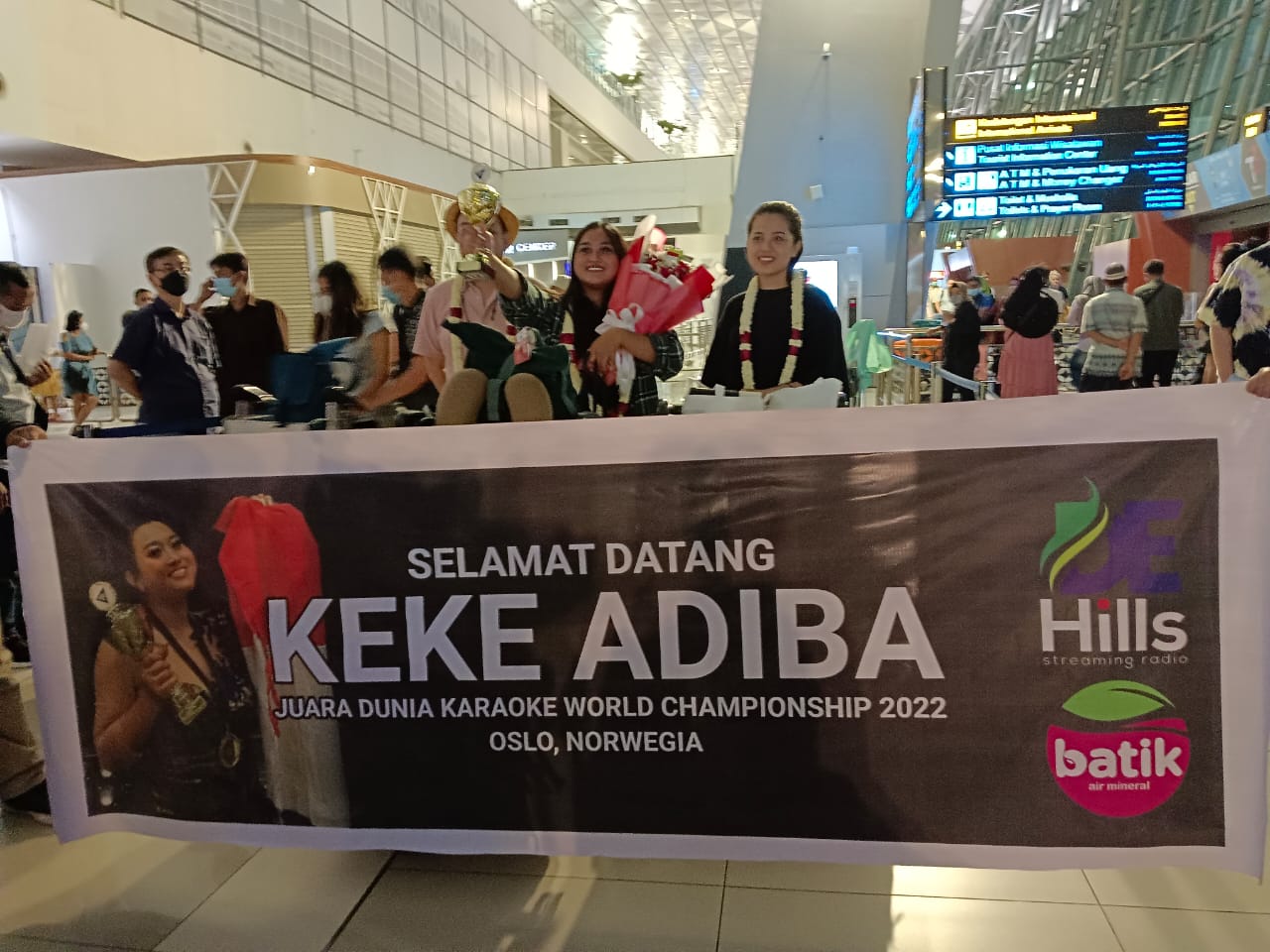 Keke Adiba saat tida di Bandara Soekarno Hatta, Senin (15/8) malam.