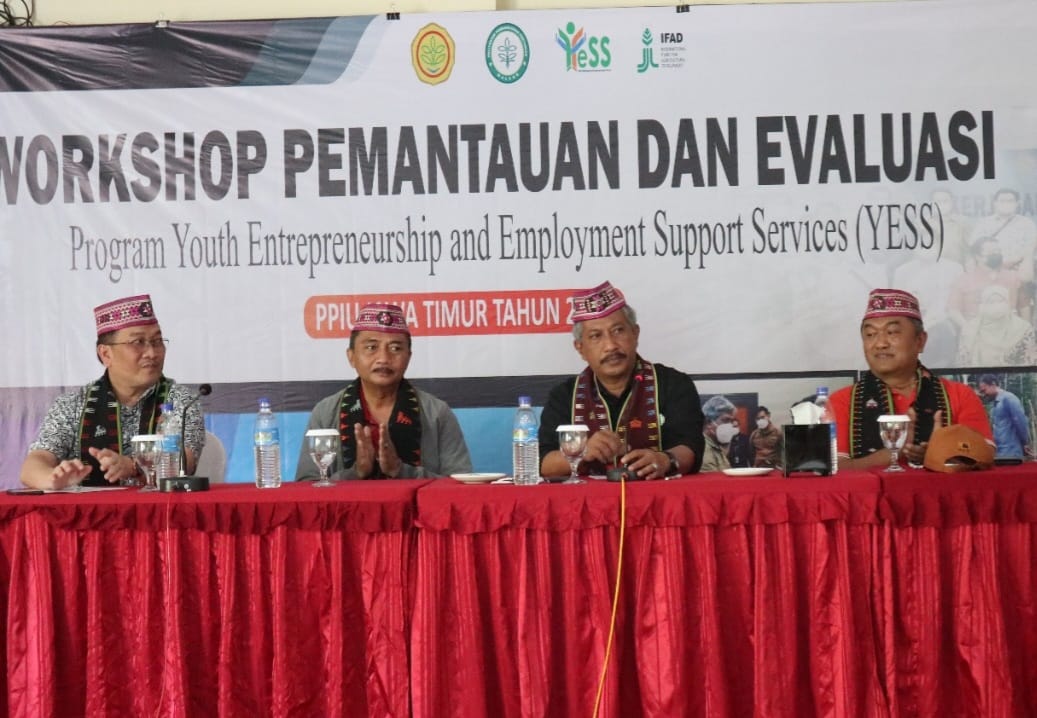 Direktur Polbangtan Malang, Setya Budhi Udrayana (ke-2 kanan) membuka Workshop Pemantauan dan Evaluasi Program YESS tahun 2022.