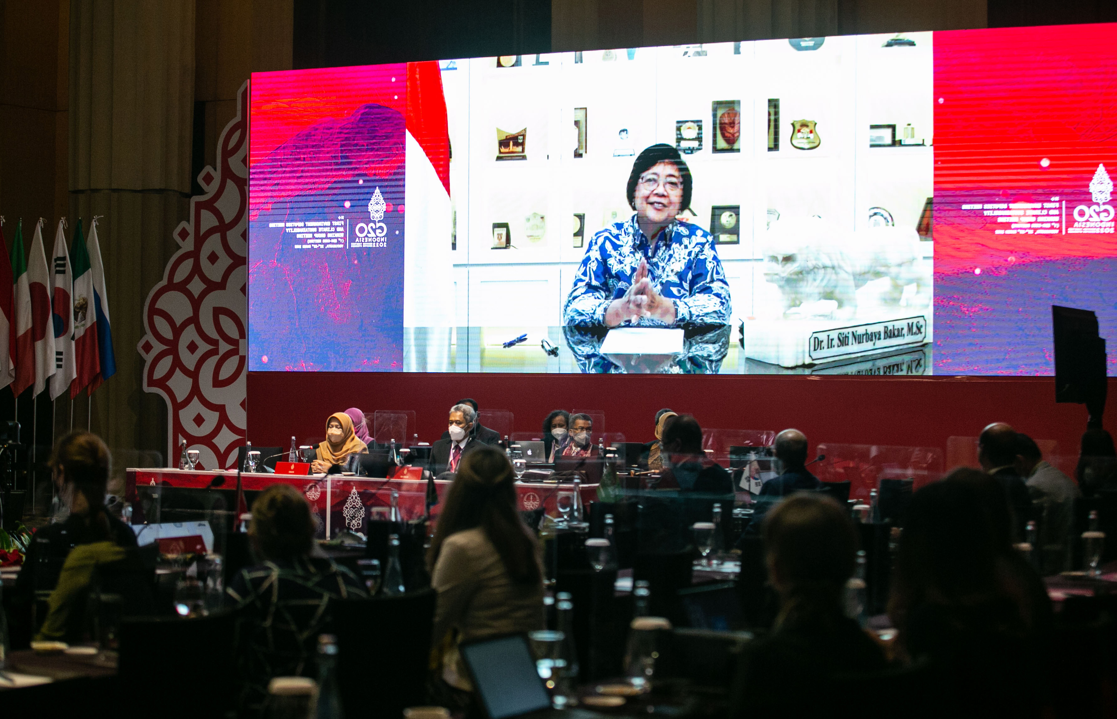  FORUM EDM-CSWG G20: Menteri LHK Siti Nurbaya menyampaikan sambutan saat pertemuan EDM-CSWG G20 di Sleman, DI Yogyakarta.