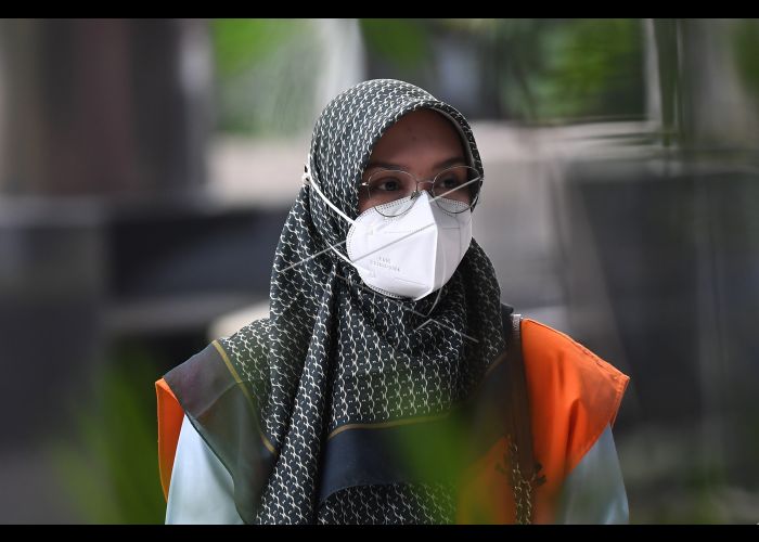 Bupati nonaktif Probolinggo Puput Tantriana Sari