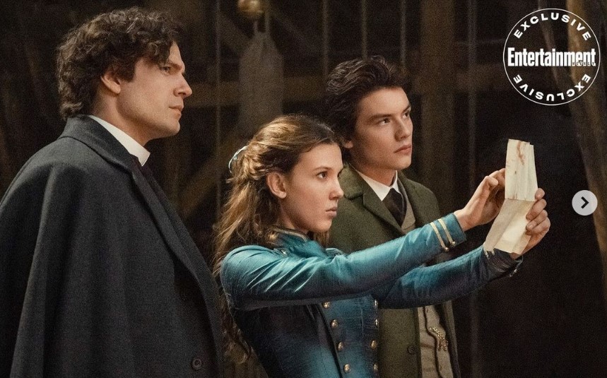 Cuplikan adegan dari film Enola Holmes 2