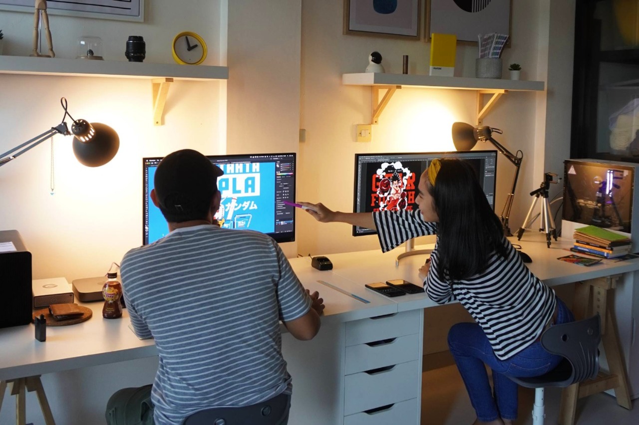 Pekerja di Noid Studio